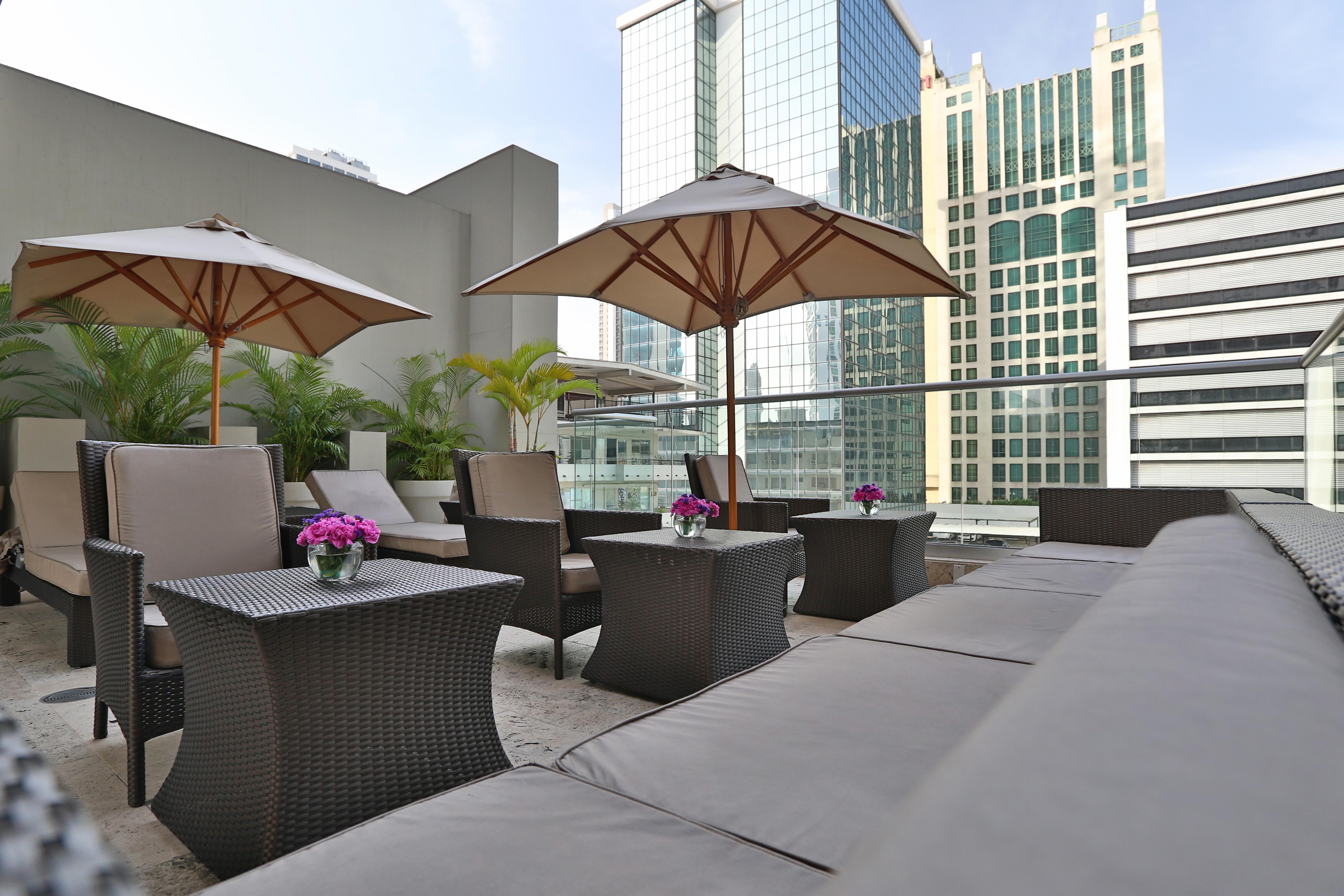 Bristol Panama, A Registry Collection Hotel 외부 사진 The rooftop pool at the hotel
