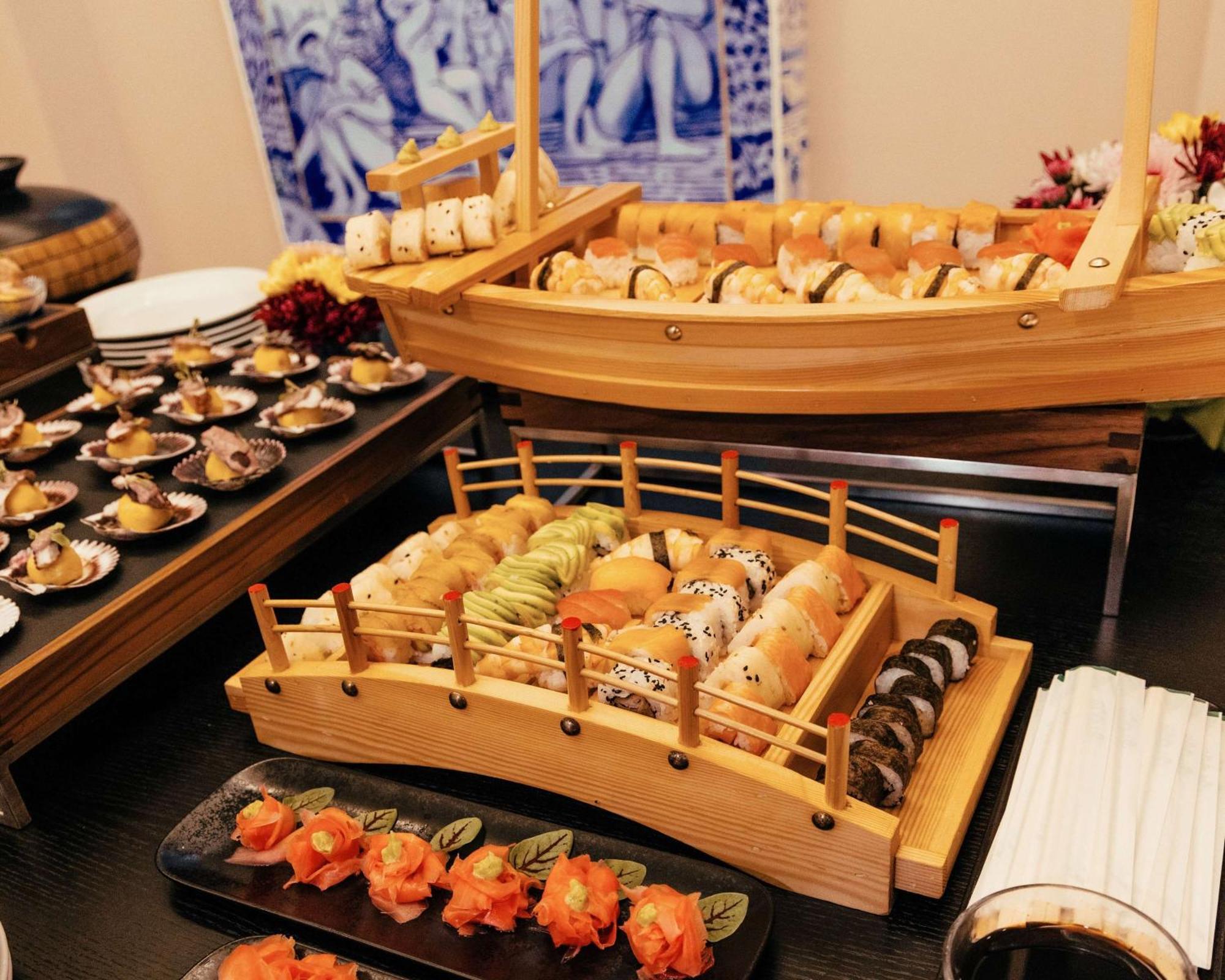 Bristol Panama, A Registry Collection Hotel 외부 사진 Sushi boat