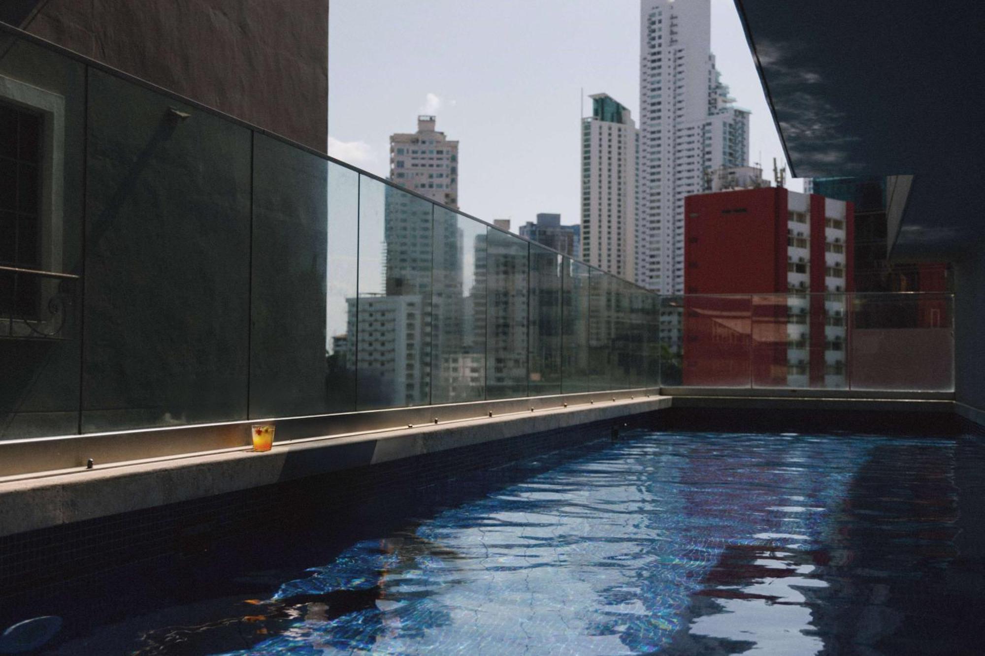 Bristol Panama, A Registry Collection Hotel 외부 사진 Swimming pool at the rooftop
